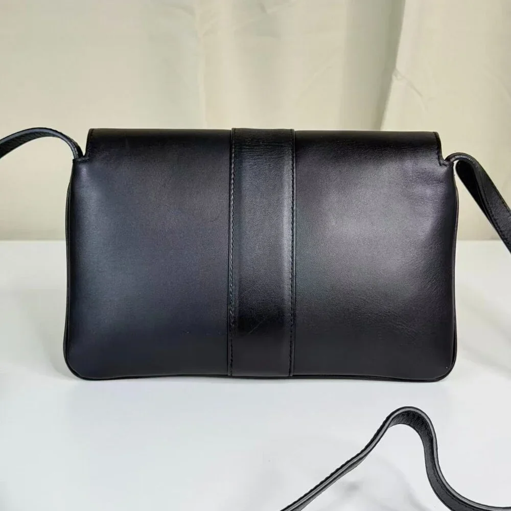 Gucci GG Logo Black Leather Crossbody Bag with Gold Hardware - Picture 3 of 9